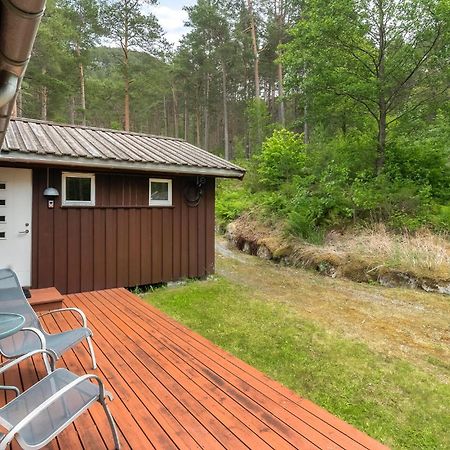 Gorgeous Home In Jorpeland With House Sea View Exterior foto